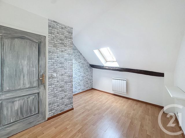 Appartement F4 &agrave; louer - 4 pi&egrave;ces - 78,60 m2 - Provins - 77 - ILE-DE-FRANCE