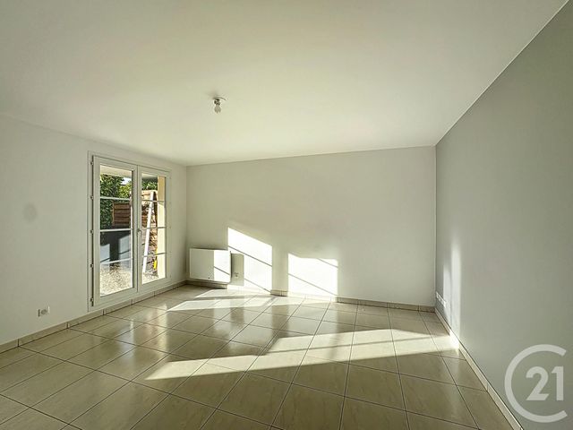 Appartement F3 &agrave; louer - 3 pi&egrave;ces - 56,98 m2 - Provins - 77 - ILE-DE-FRANCE