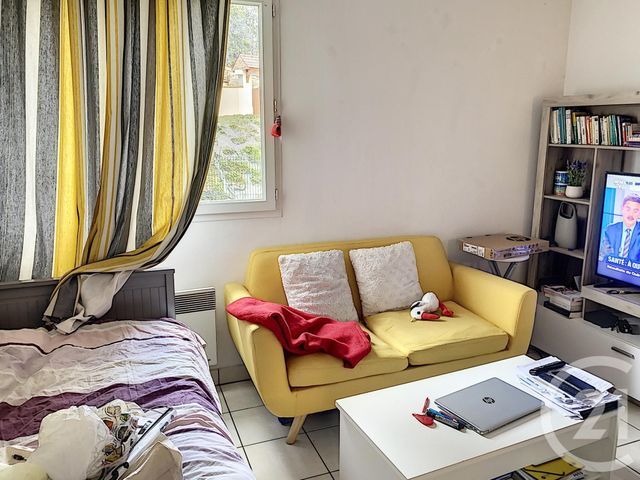 Appartement Studio &agrave; louer - 1 pi&egrave;ce - 19,70 m2 - Provins - 77 - ILE-DE-FRANCE