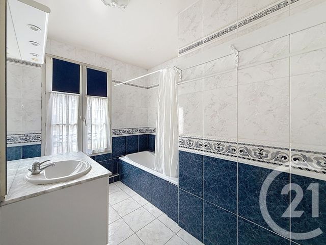 Appartement F4 &agrave; vendre - 4 pi&egrave;ces - 99,60 m2 - Provins - 77 - ILE-DE-FRANCE