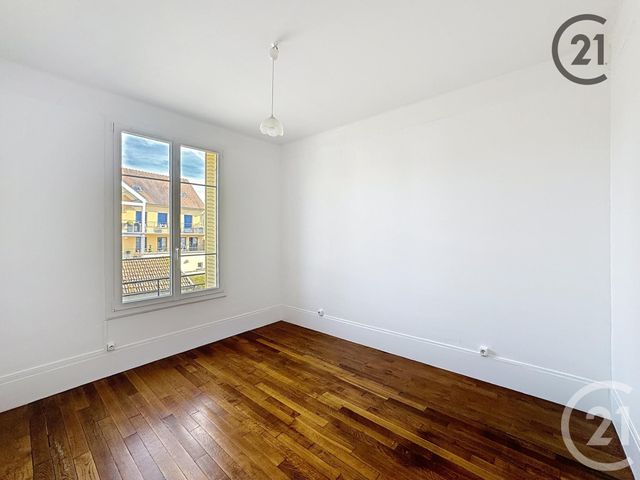 Appartement F3 &agrave; louer - 3 pi&egrave;ces - 59,40 m2 - Provins - 77 - ILE-DE-FRANCE