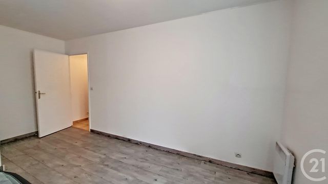 Appartement F3 &agrave; louer - 3 pi&egrave;ces - 57,83 m2 - Nangis - 77 - ILE-DE-FRANCE