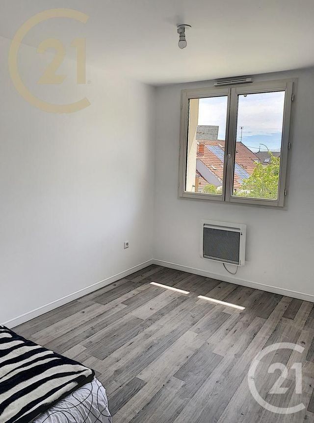 Maison &agrave; louer - 4 pi&egrave;ces - 80,36 m2 - Jutigny - 77 - ILE-DE-FRANCE