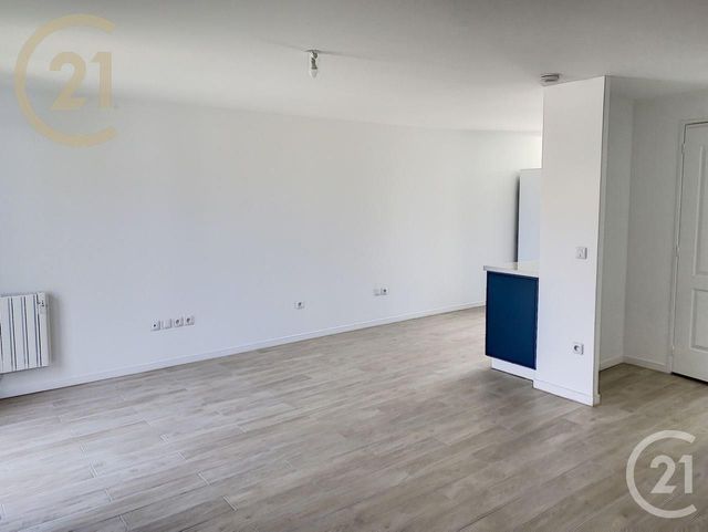 Maison &agrave; louer - 4 pi&egrave;ces - 80,36 m2 - Jutigny - 77 - ILE-DE-FRANCE