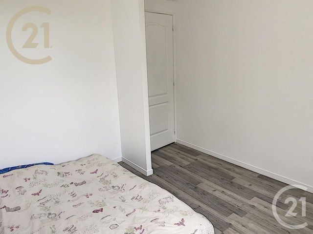 Maison &agrave; louer - 4 pi&egrave;ces - 80,36 m2 - Jutigny - 77 - ILE-DE-FRANCE