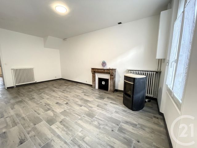 Maison &agrave; louer - 3 pi&egrave;ces - 80,13 m2 - Nangis - 77 - ILE-DE-FRANCE