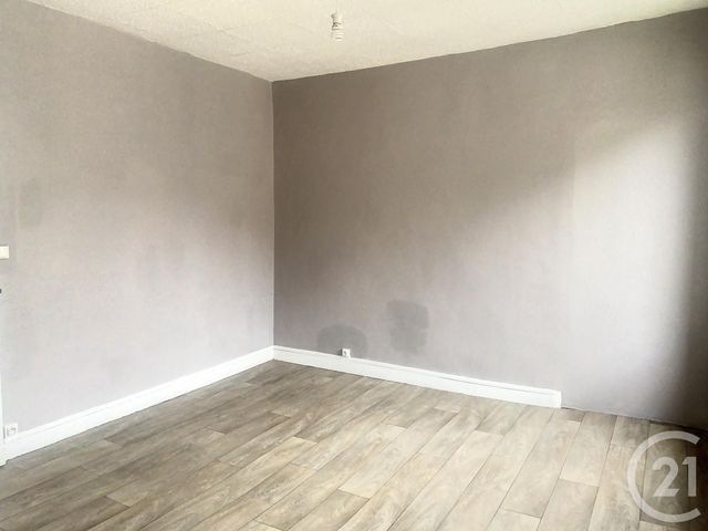 Appartement F2 &agrave; louer - 2 pi&egrave;ces - 42 m2 - Provins - 77 - ILE-DE-FRANCE