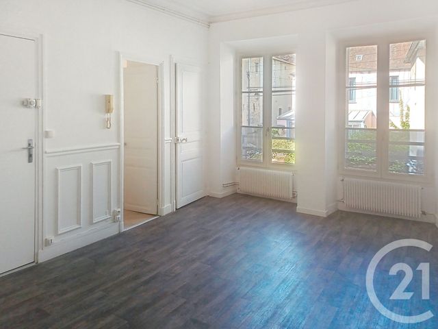 Appartement F1 &agrave; louer - 1 pi&egrave;ce - 32,25 m2 - Provins - 77 - ILE-DE-FRANCE