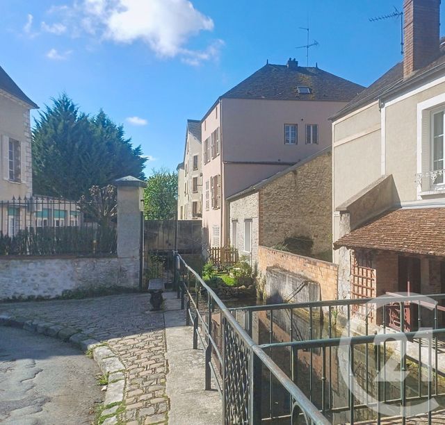 Appartement F1 &agrave; louer - 1 pi&egrave;ce - 32,25 m2 - Provins - 77 - ILE-DE-FRANCE