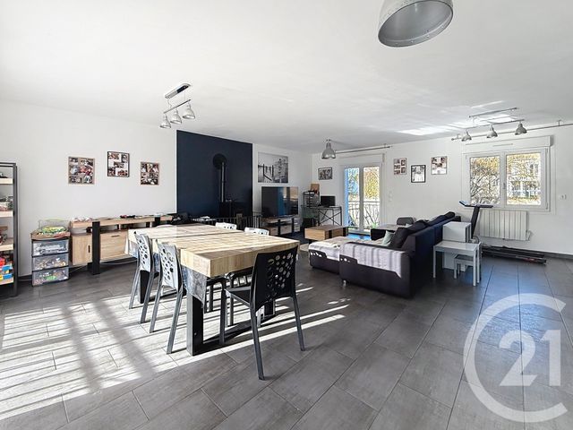 Maison &agrave; louer - 8 pi&egrave;ces - 155,10 m2 - Provins - 77 - ILE-DE-FRANCE