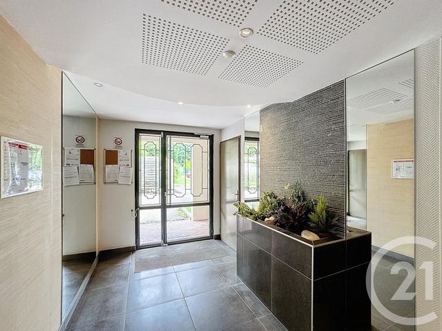 Appartement F2 &agrave; louer - 2 pi&egrave;ces - 51,95 m2 - Provins - 77 - ILE-DE-FRANCE