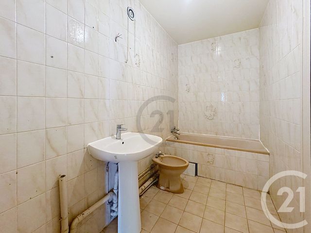 Appartement &agrave; vendre - 4 pi&egrave;ces - 75 m2 - Provins - 77 - ILE-DE-FRANCE