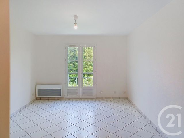Appartement F2 &agrave; louer - 2 pi&egrave;ces - 44,26 m2 - Provins - 77 - ILE-DE-FRANCE