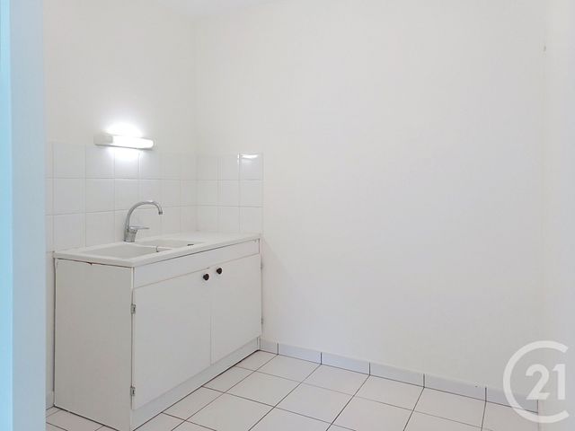 Appartement F2 &agrave; louer - 2 pi&egrave;ces - 44,26 m2 - Provins - 77 - ILE-DE-FRANCE