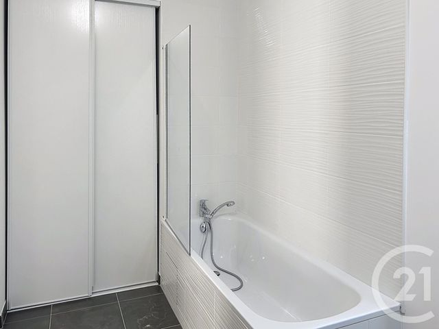 Appartement F3 &agrave; louer - 3 pi&egrave;ces - 65,04 m2 - Provins - 77 - ILE-DE-FRANCE