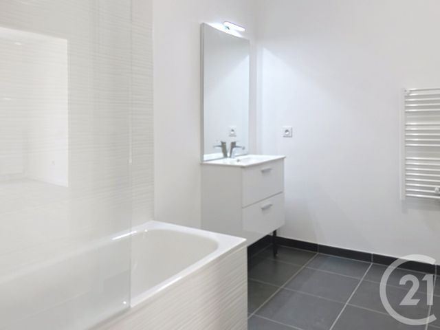 Appartement F3 &agrave; louer - 3 pi&egrave;ces - 65,04 m2 - Provins - 77 - ILE-DE-FRANCE
