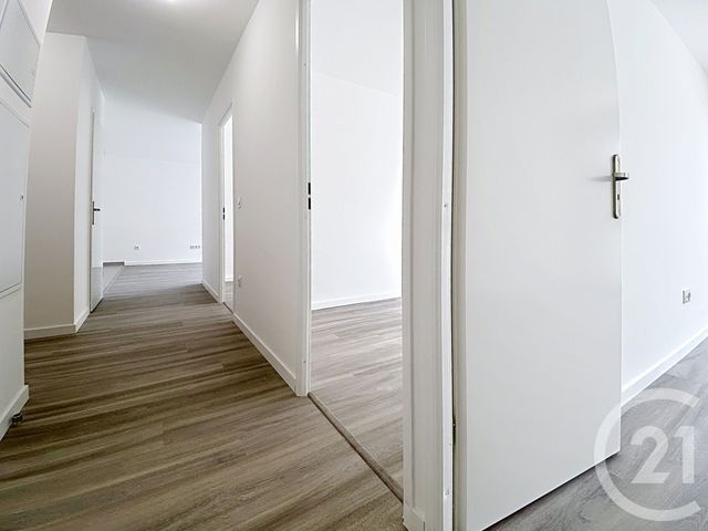 Appartement F4 &agrave; louer - 4 pi&egrave;ces - 75 m2 - Provins - 77 - ILE-DE-FRANCE