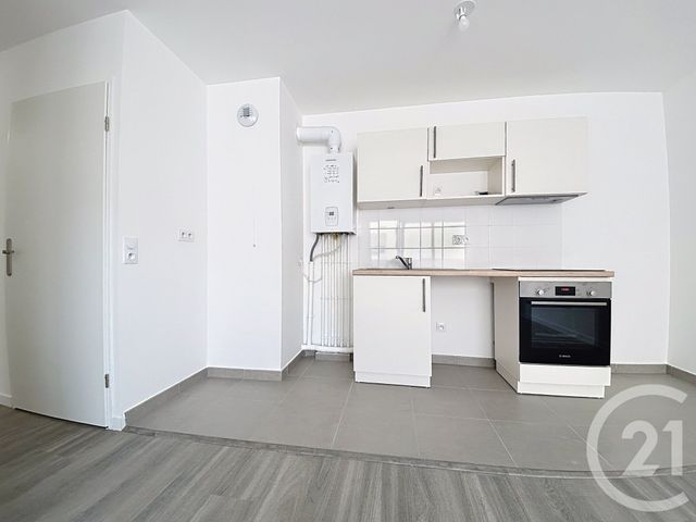 Appartement F4 &agrave; louer - 4 pi&egrave;ces - 75 m2 - Provins - 77 - ILE-DE-FRANCE