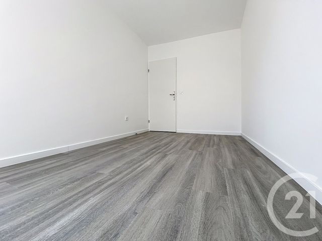 Appartement F4 &agrave; louer - 4 pi&egrave;ces - 75 m2 - Provins - 77 - ILE-DE-FRANCE