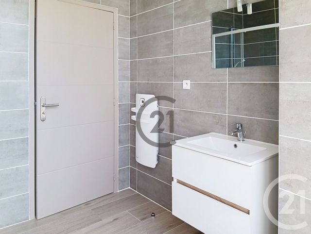 Maison &agrave; louer - 3 pi&egrave;ces - 87,70 m2 - Noyen Sur Seine - 77 - ILE-DE-FRANCE