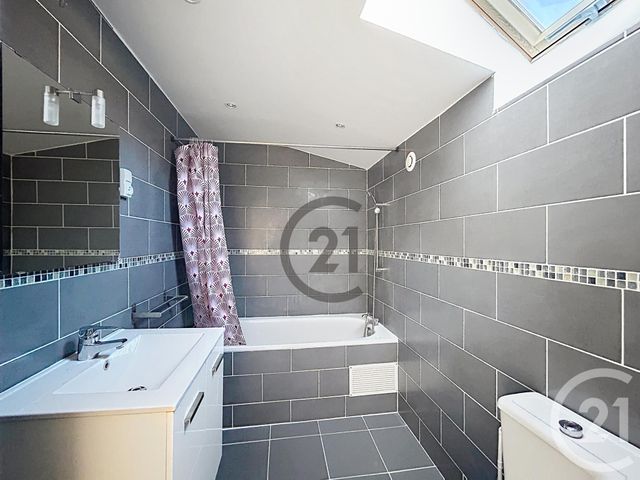 Maison &agrave; louer - 3 pi&egrave;ces - 83,41 m2 - Sourdun - 77 - ILE-DE-FRANCE