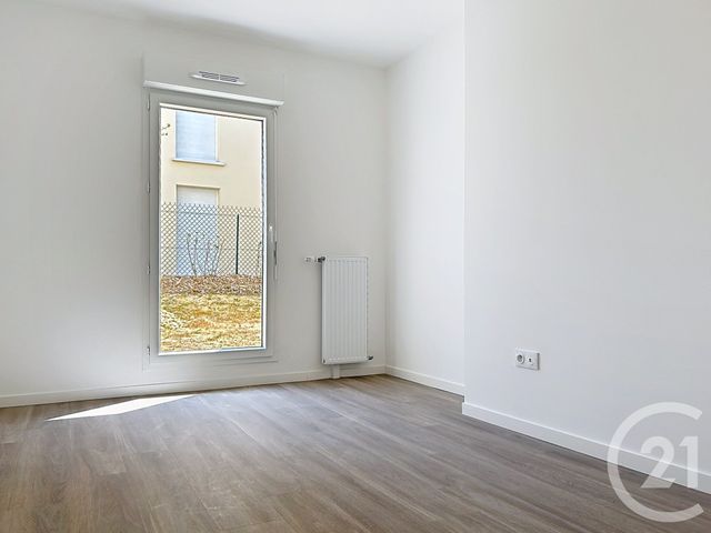 Appartement F4 &agrave; louer - 4 pi&egrave;ces - 72,70 m2 - Provins - 77 - ILE-DE-FRANCE