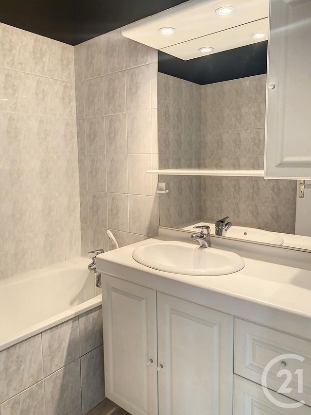 Appartement F2 &agrave; louer - 2 pi&egrave;ces - 47,30 m2 - Provins - 77 - ILE-DE-FRANCE