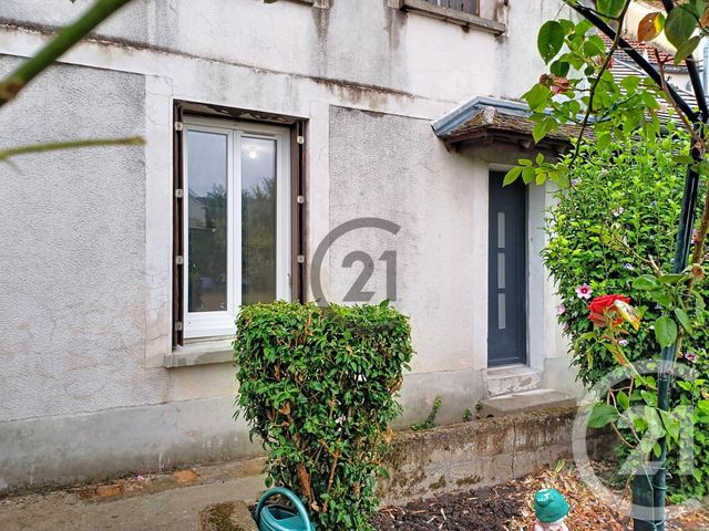 Appartement F1 &agrave; louer - 1 pi&egrave;ce - 28,11 m2 - Provins - 77 - ILE-DE-FRANCE