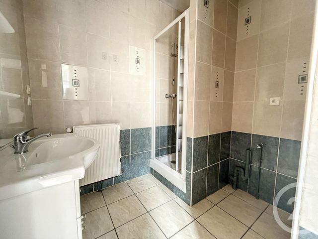 Appartement F3 &agrave; louer - 3 pi&egrave;ces - 46,97 m2 - Provins - 77 - ILE-DE-FRANCE
