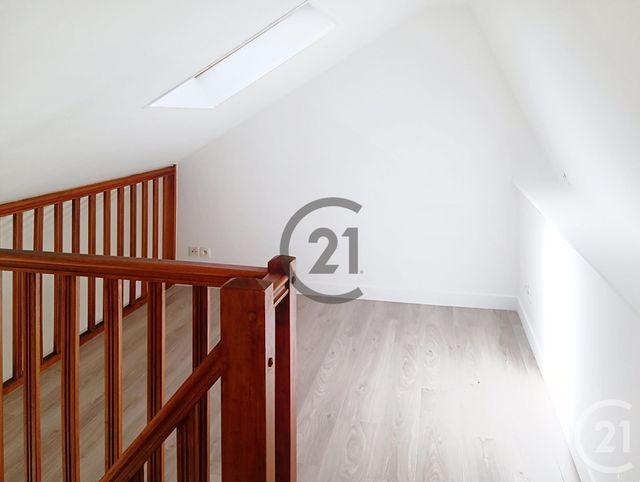 Appartement F1 &agrave; louer - 1 pi&egrave;ce - 28,29 m2 - Provins - 77 - ILE-DE-FRANCE