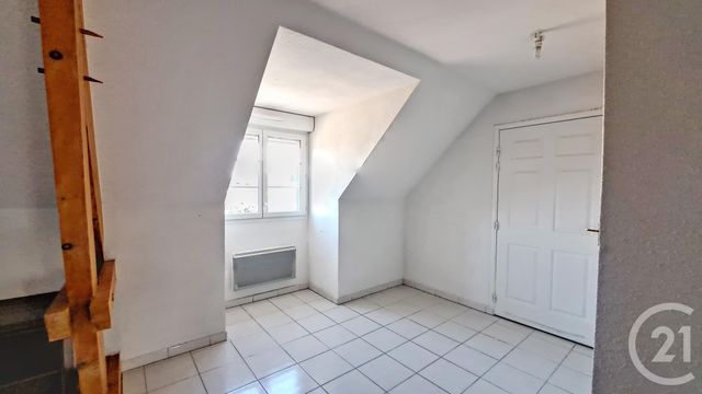 Appartement F3 &agrave; louer - 3 pi&egrave;ces - 58,55 m2 - Provins - 77 - ILE-DE-FRANCE