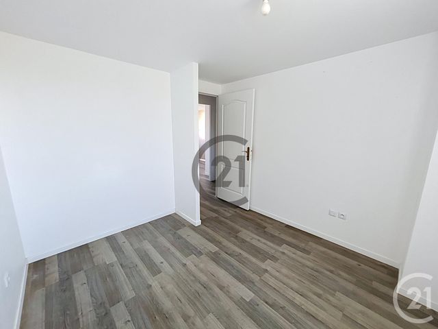 Maison &agrave; louer - 4 pi&egrave;ces - 80,36 m2 - Jutigny - 77 - ILE-DE-FRANCE