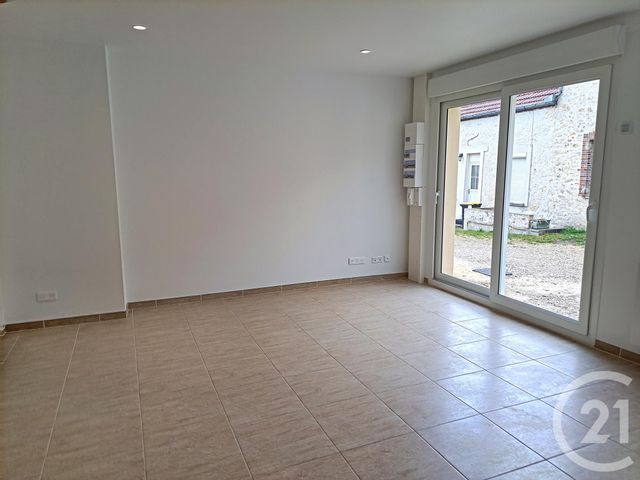 Maison &agrave; louer - 3 pi&egrave;ces - 53,45 m2 - Longueville - 77 - ILE-DE-FRANCE