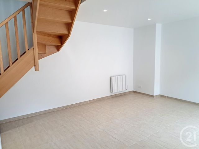 Maison &agrave; louer - 3 pi&egrave;ces - 53,45 m2 - Longueville - 77 - ILE-DE-FRANCE