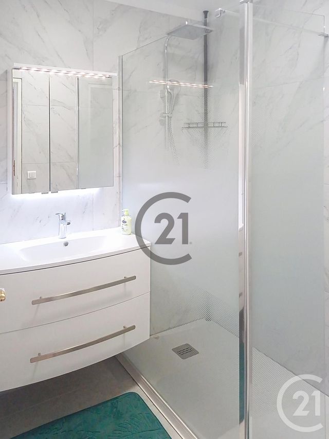 Appartement F3 &agrave; louer - 3 pi&egrave;ces - 74,52 m2 - Provins - 77 - ILE-DE-FRANCE