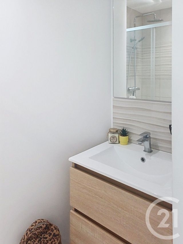 Appartement F2 &agrave; louer - 2 pi&egrave;ces - 40,22 m2 - Provins - 77 - ILE-DE-FRANCE