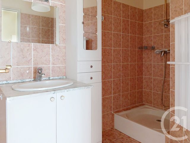 Appartement F2 &agrave; louer - 2 pi&egrave;ces - 58,67 m2 - Provins - 77 - ILE-DE-FRANCE