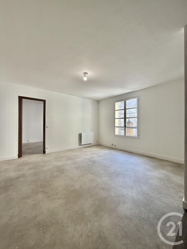 Appartement F2 &agrave; louer - 2 pi&egrave;ces - 46,77 m2 - Moulins - 03 - AUVERGNE
