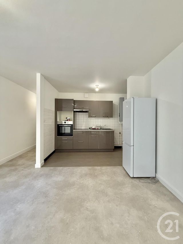 Appartement F2 &agrave; louer - 2 pi&egrave;ces - 46,77 m2 - Moulins - 03 - AUVERGNE