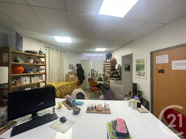 Local commercial à louer - 103.5 m2 - 03 - Allier