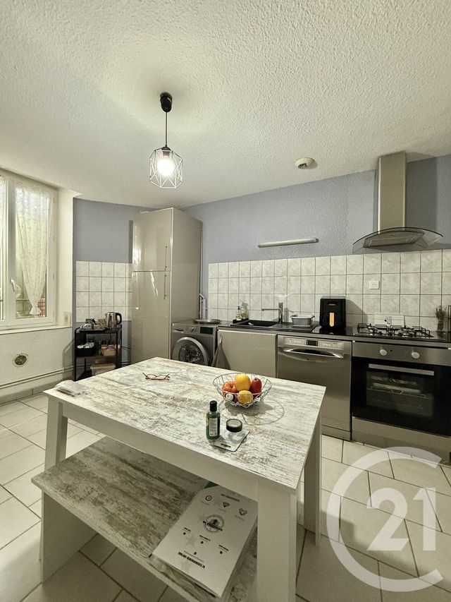 Appartement F3 &agrave; louer - 3 pi&egrave;ces - 73,70 m2 - Moulins - 03 - AUVERGNE