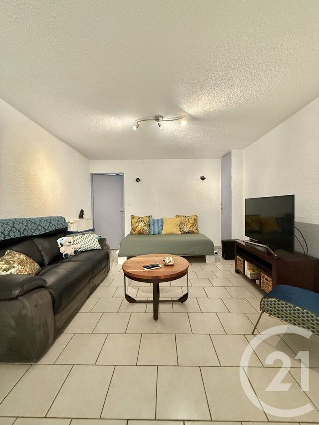 Appartement F3 &agrave; louer - 3 pi&egrave;ces - 73,70 m2 - Moulins - 03 - AUVERGNE