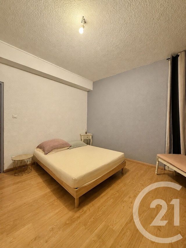 Appartement F3 &agrave; louer - 3 pi&egrave;ces - 73,70 m2 - Moulins - 03 - AUVERGNE