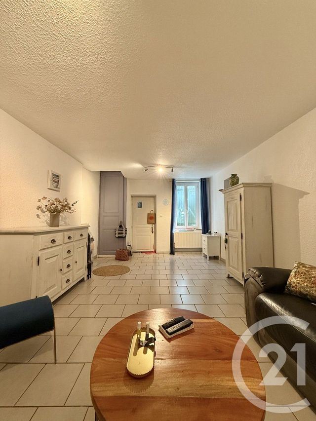 Appartement F3 &agrave; louer - 3 pi&egrave;ces - 73,70 m2 - Moulins - 03 - AUVERGNE