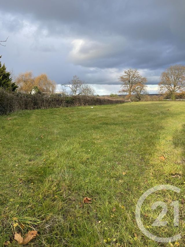 Terrain à vendre - 5022 m2 - Ygrande - 03 - AUVERGNE