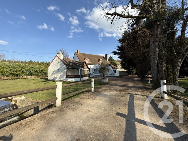 Maison &agrave; vendre - 5 pi&egrave;ces - 216,77 m2 - Villeneuve Sur Allier - 03 - AUVERGNE