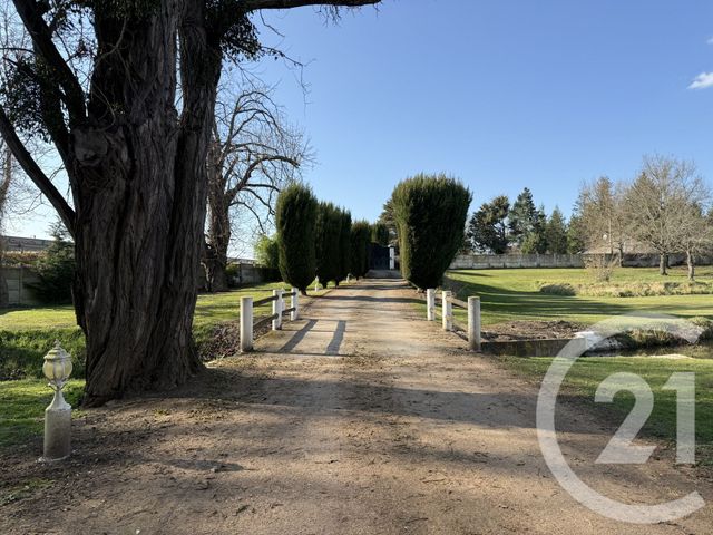 Maison &agrave; vendre - 5 pi&egrave;ces - 216,77 m2 - Villeneuve Sur Allier - 03 - AUVERGNE