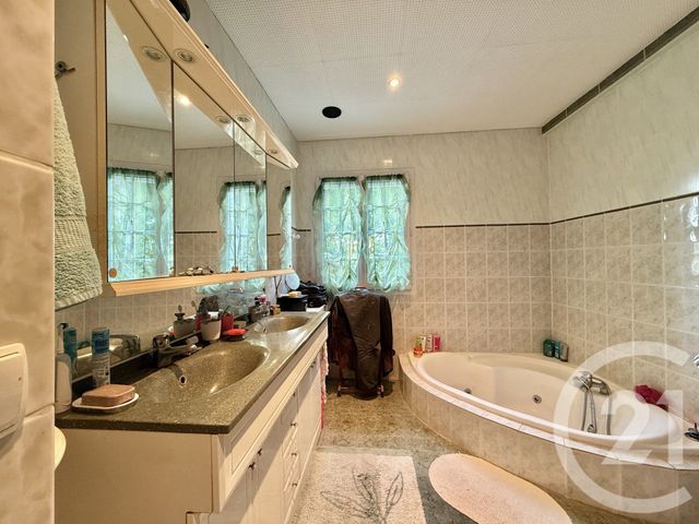 Maison &agrave; vendre - 5 pi&egrave;ces - 216,77 m2 - Villeneuve Sur Allier - 03 - AUVERGNE