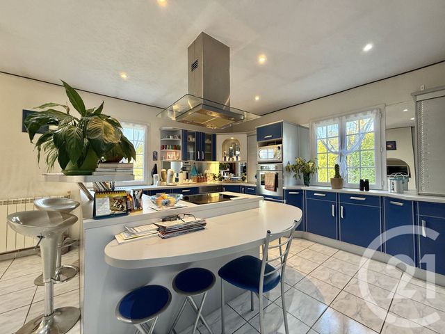 Maison &agrave; vendre - 5 pi&egrave;ces - 216,77 m2 - Villeneuve Sur Allier - 03 - AUVERGNE