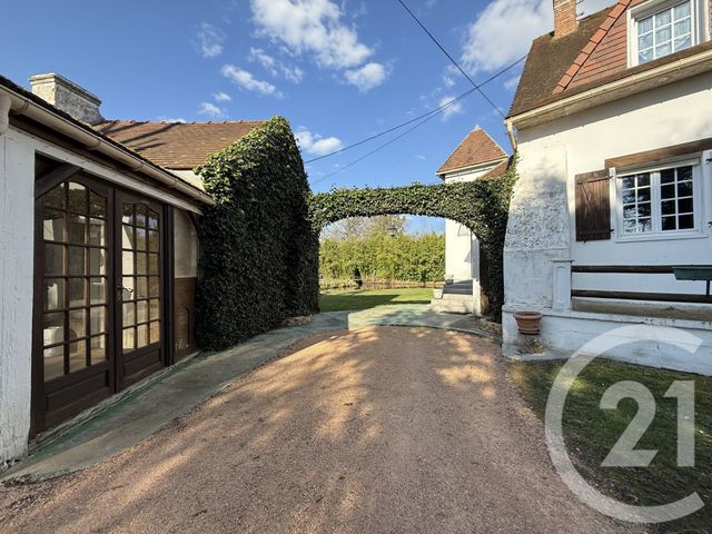 Maison &agrave; vendre - 5 pi&egrave;ces - 216,77 m2 - Villeneuve Sur Allier - 03 - AUVERGNE